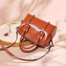 Load image into Gallery viewer, Mini Classic TotePayne Atelier ChicagoMini Classic Tote Handbag for Woman - Leather Brown
