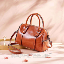 Load image into Gallery viewer, Mini Classic TotePayne Atelier ChicagoMini Classic Tote Handbag for Woman - Leather Brown
